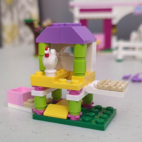 Lego Sunshine Ranch Building Set - Picture 8 of 16